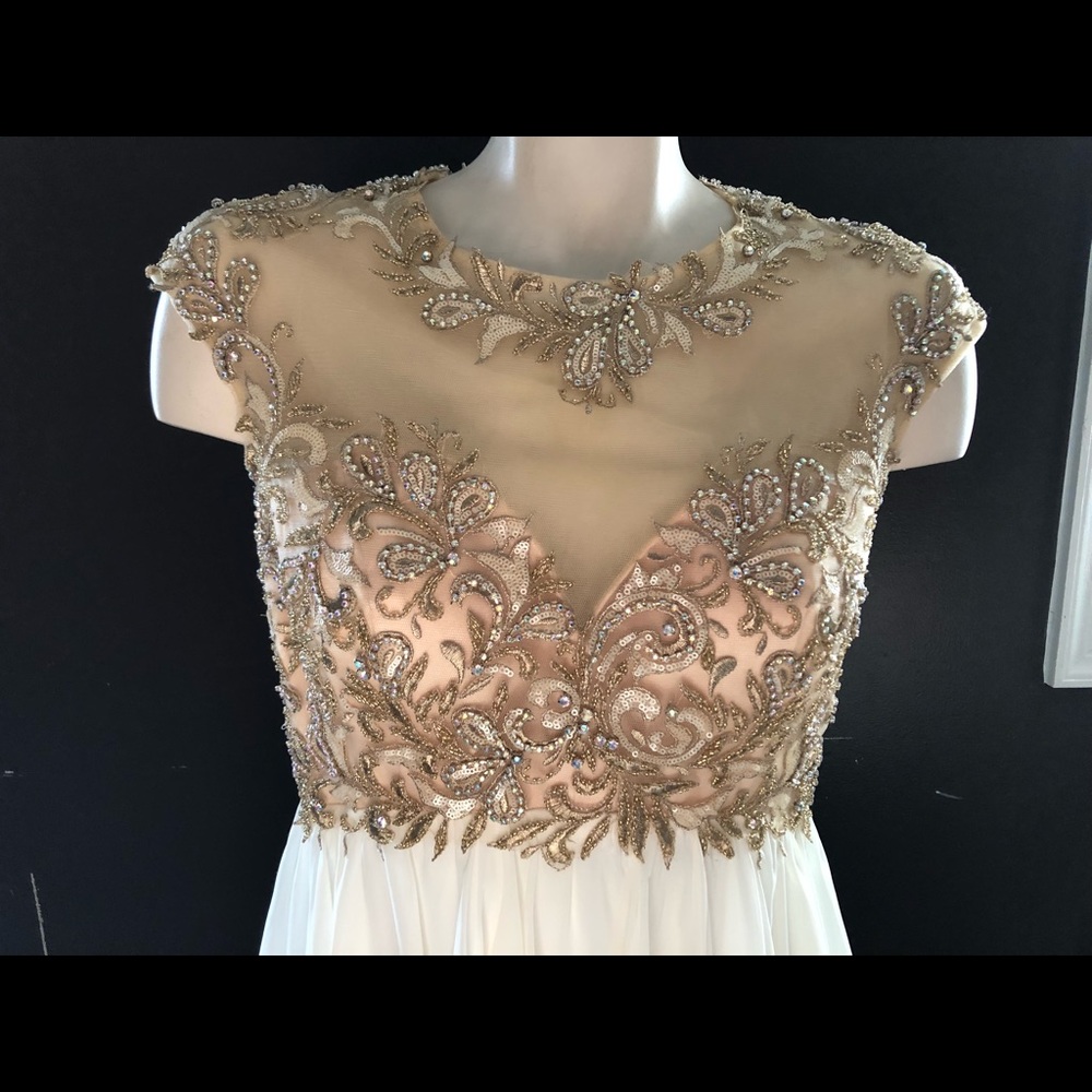 Beautiful gold and cream dress!